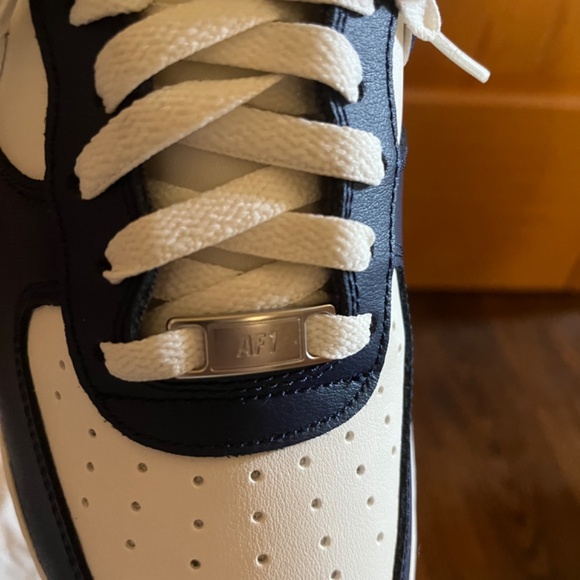 Nike Air Force 1 Low ‘07 LV8 Men Size 10 Sail/Midnight Navy NIB - Picture 3 of 6